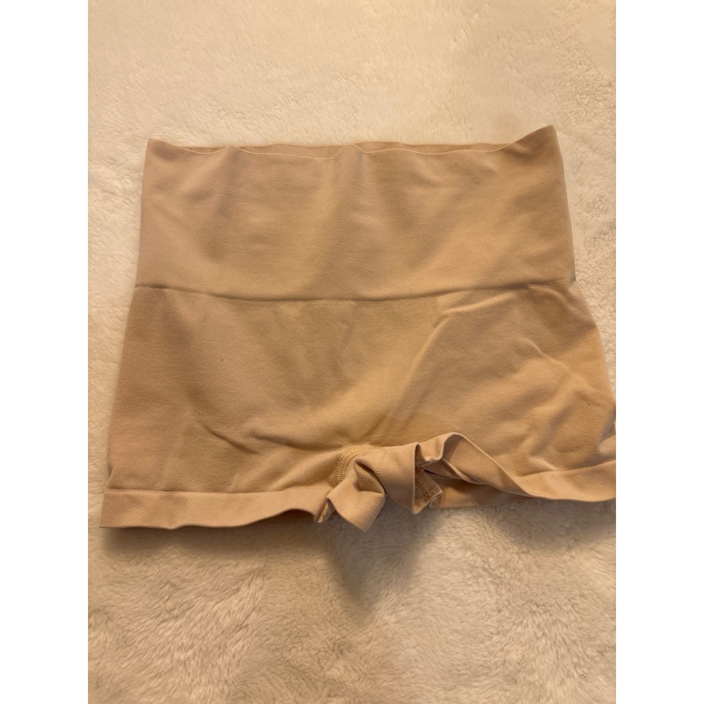 Spanx Everyday Shaping Panties Nude Beige High Waist Boy Shorts Size Medium